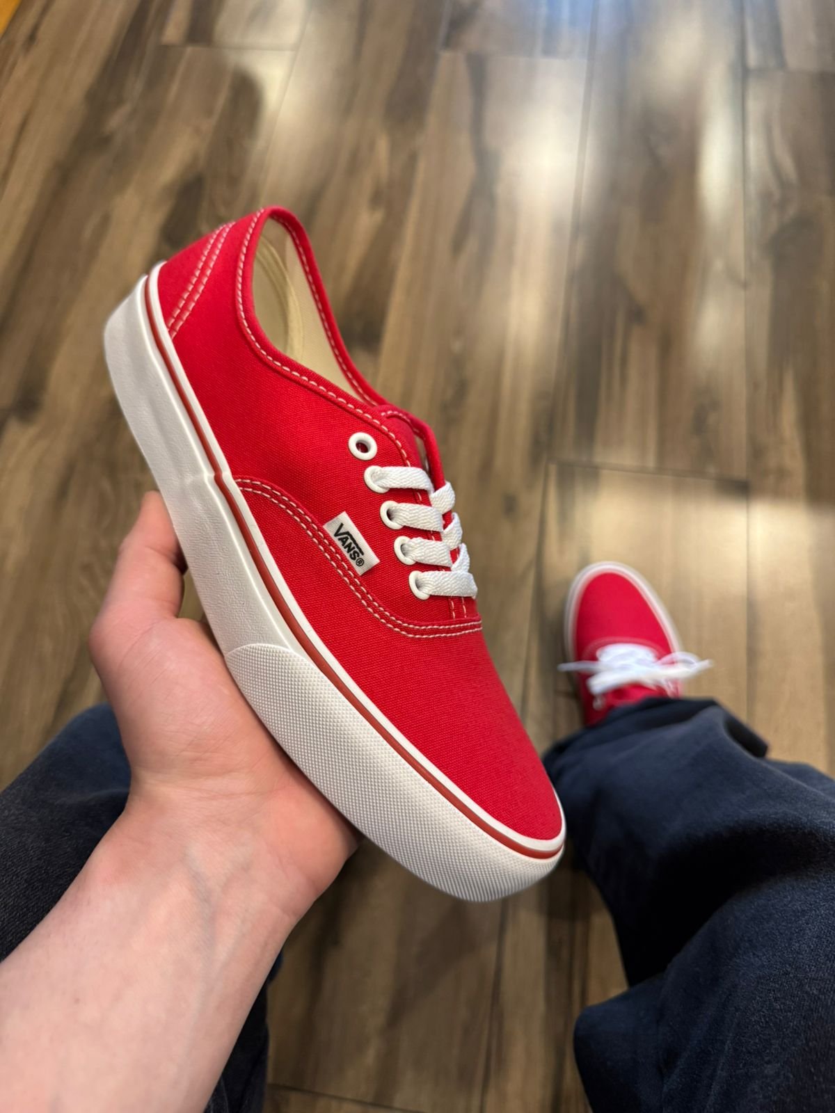 02 tenis vans authentic red