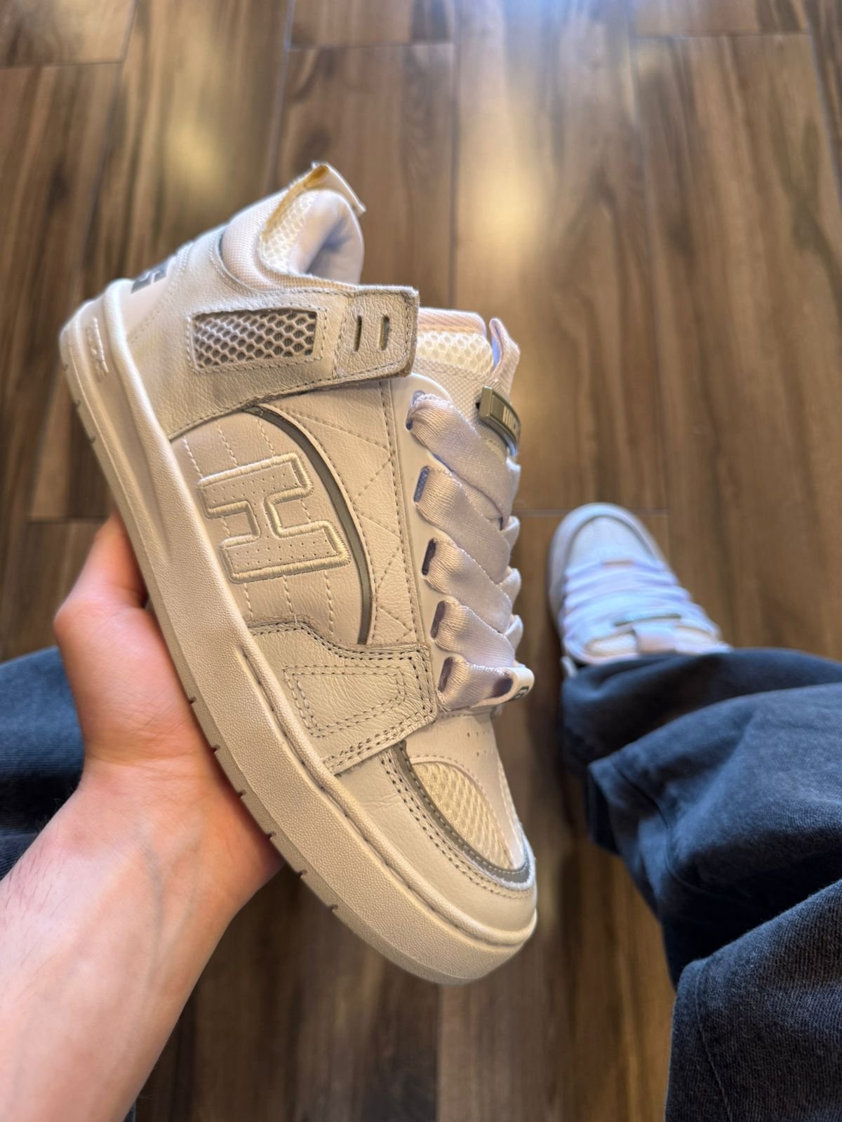 02 tenis hocks bold cristal