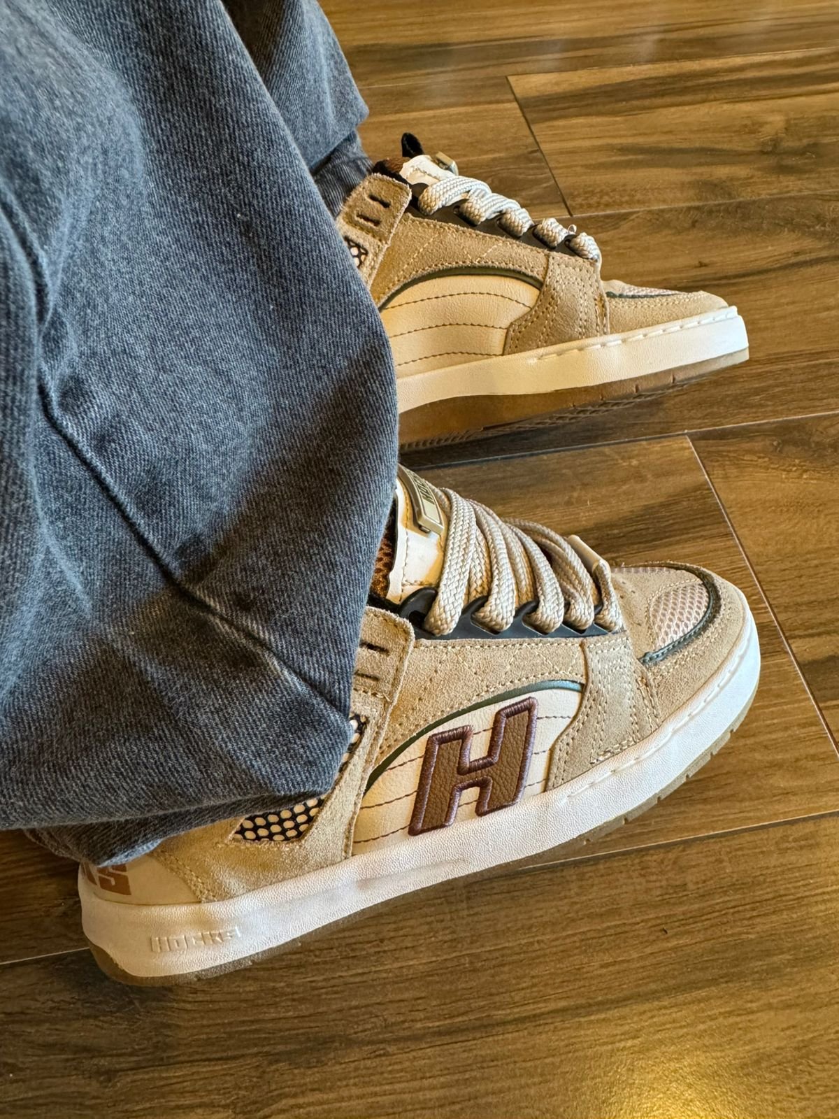 02 tenis hocks bold buck